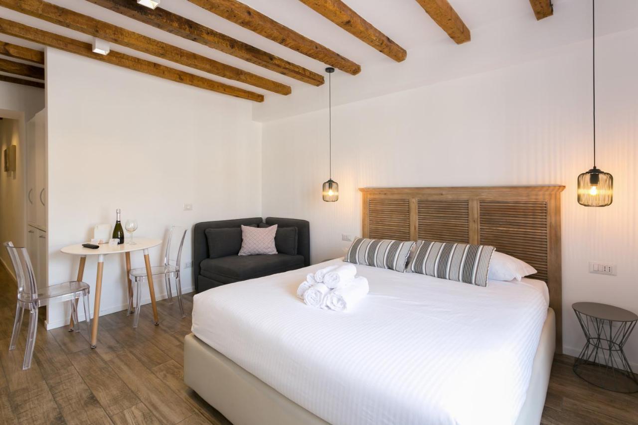 Navigli - Vigevano 45 & Casale 3A Studios Milan Chambre photo